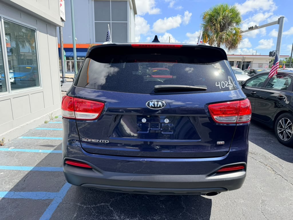 Kia Sorento LX 2018 (4023C) - Imagen 7