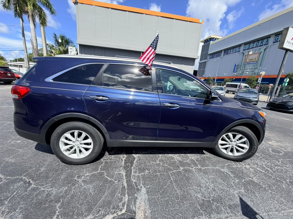 Kia Sorento LX 2018 (4023C) - Imagen 8