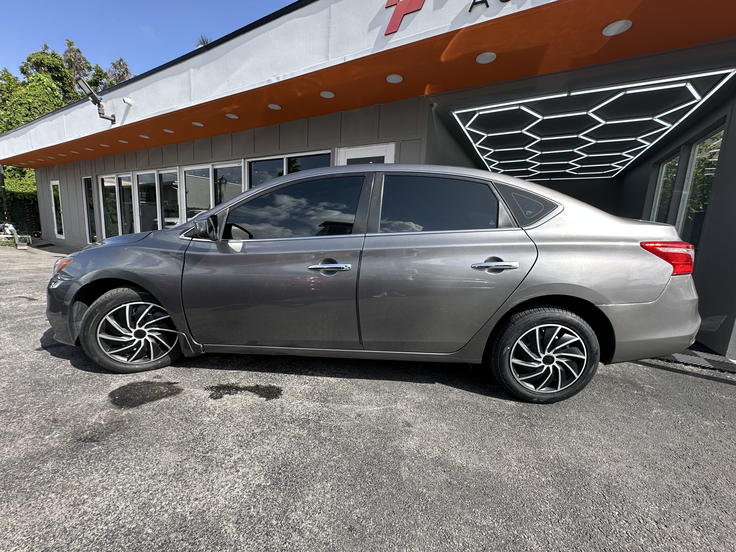 Nissan Sentra SV Sedan 4D 2019 (3879C) - Imagen 3