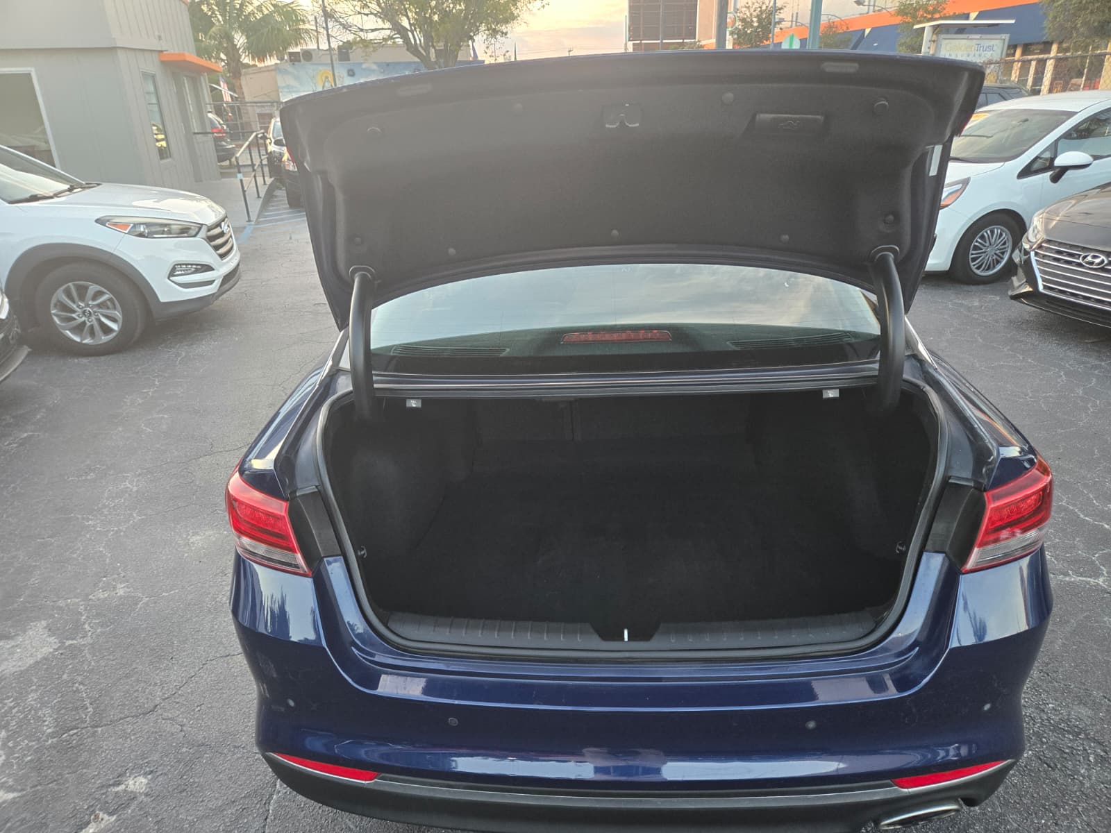 KIA Optima LX 2018 (4050B) - Imagen 11