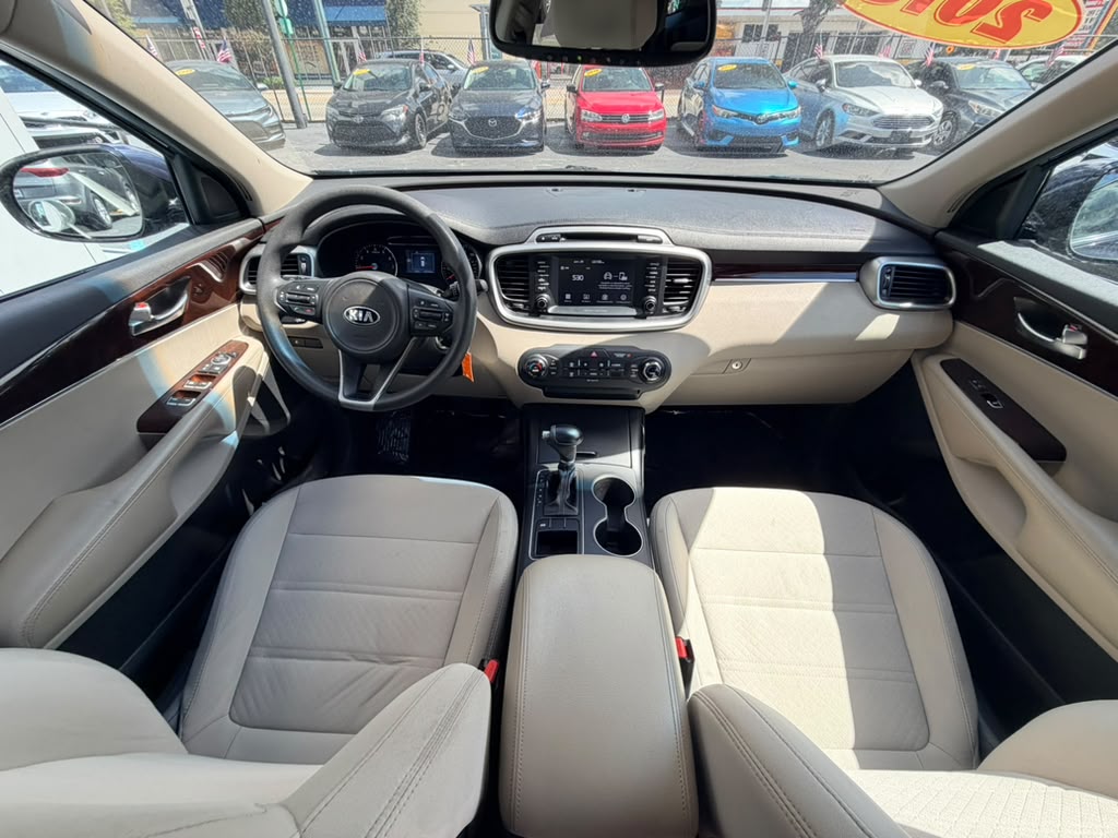 Kia Sorento LX 2018 (4023C) - Imagen 13