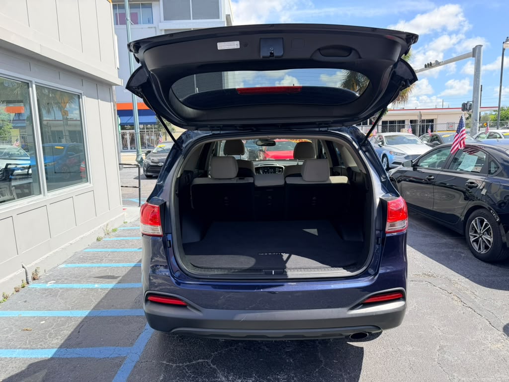 Kia Sorento LX 2018 (4023C) - Imagen 10