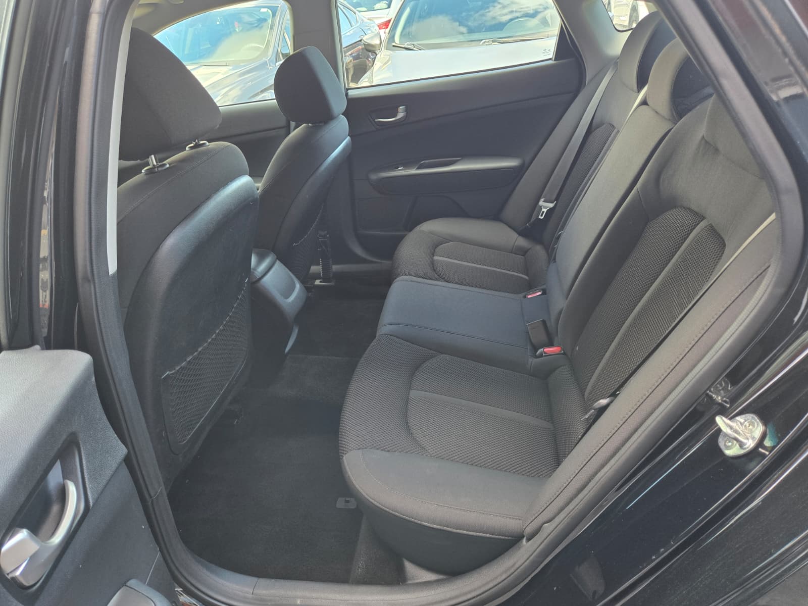 KIA Optima LX 2020 (4049B) - Imagen 12