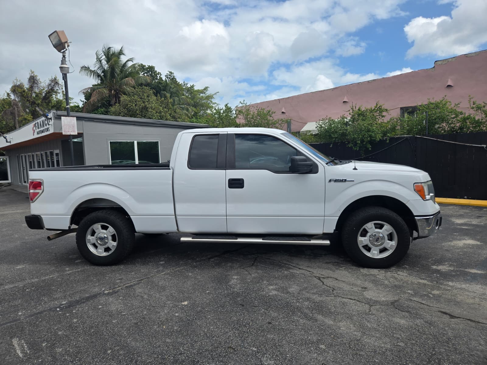 Ford F-150 Super Cab XL Pickup 2014 (4087) - Imagen 3