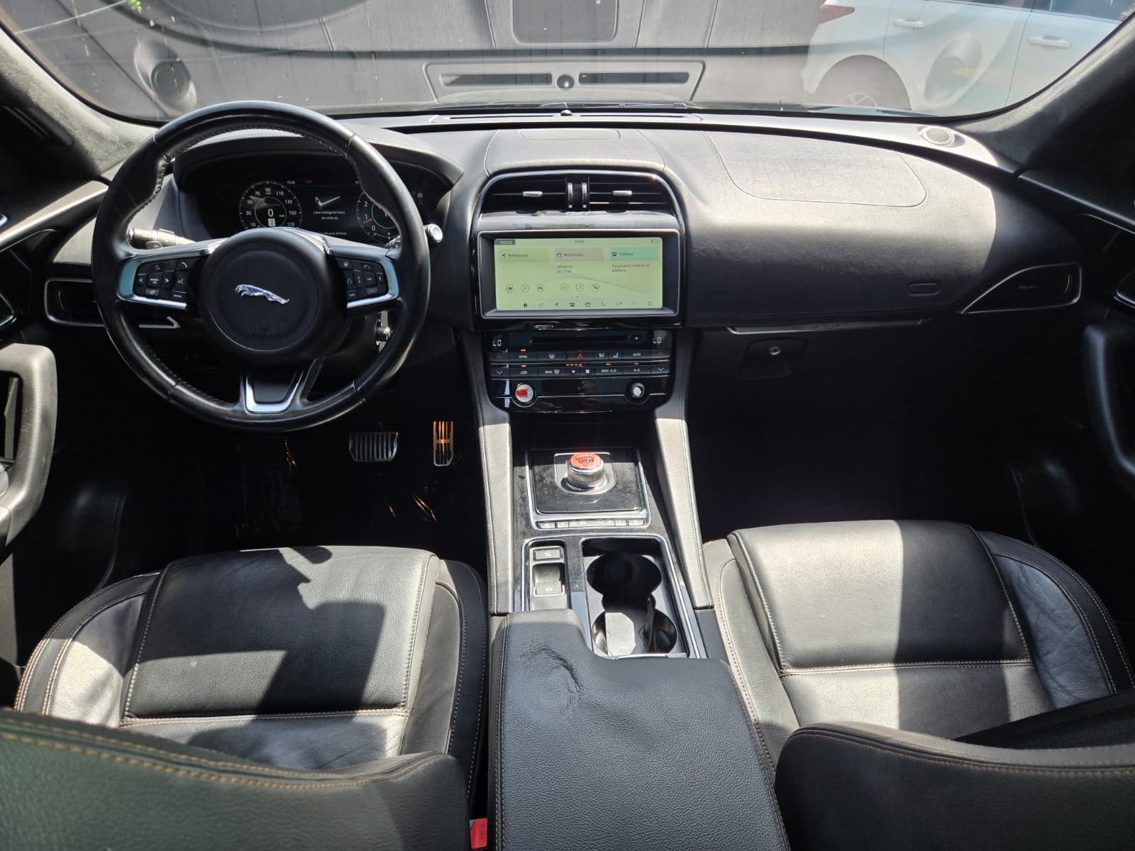 JAGUAR F-PACE 25T PRESTIGE SPORT 2019 (3926) - Imagen 13