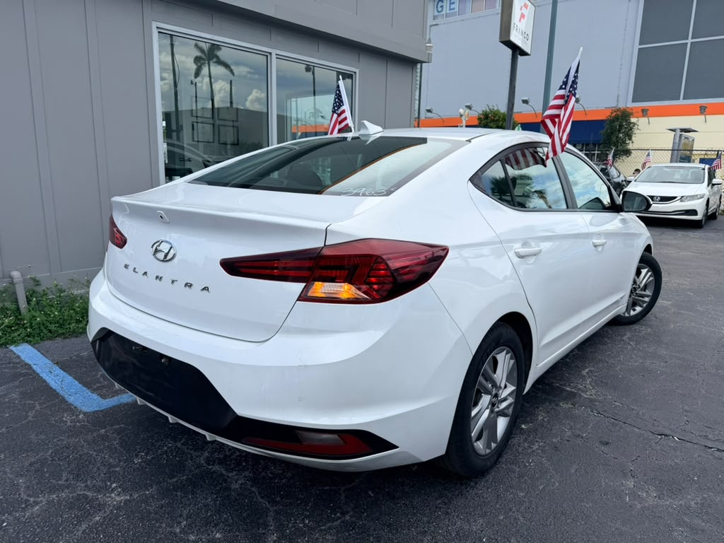 HYUNDAI ELANTRA 2020 (3963B) - Imagen 9