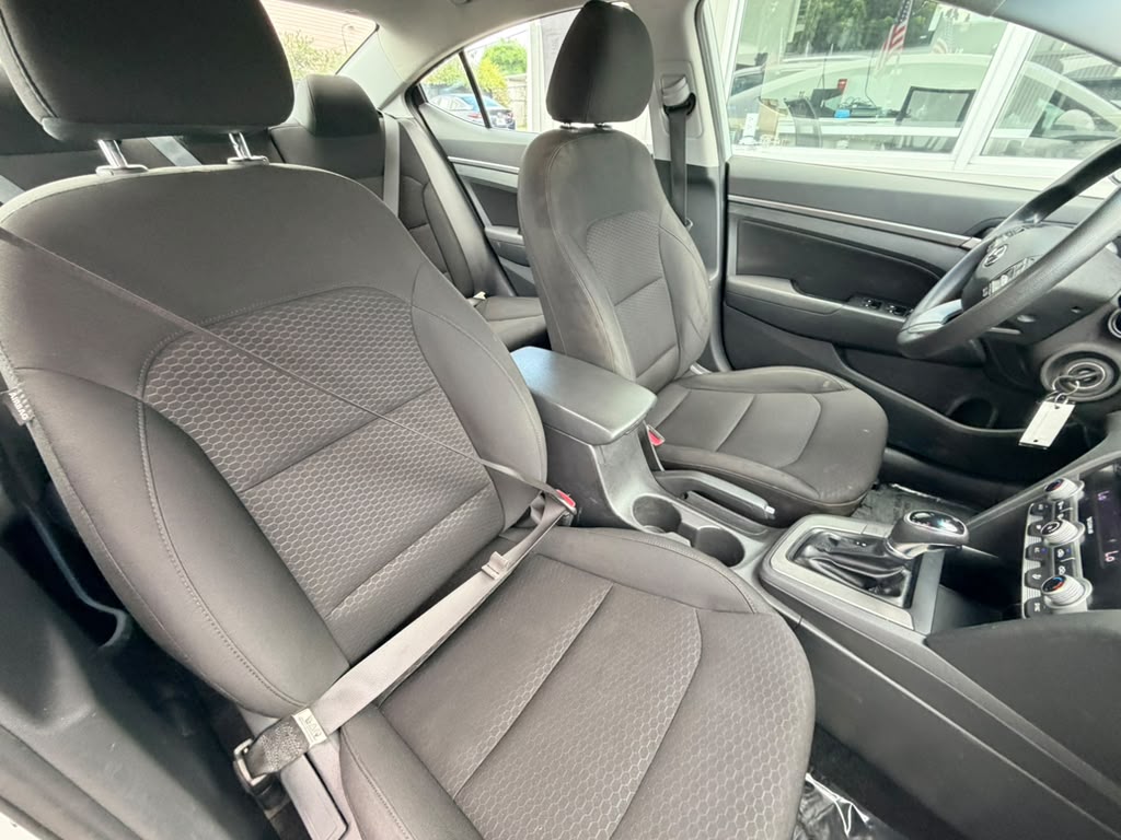 HYUNDAI ELANTRA 2020 (3963B) - Imagen 12