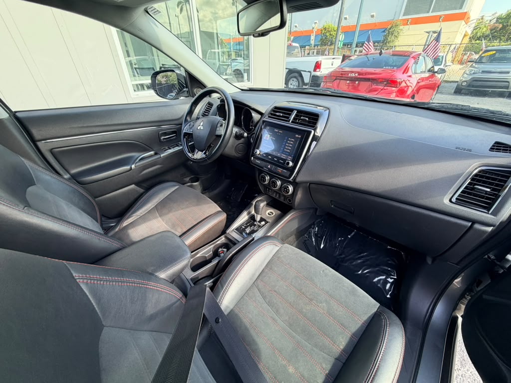 MITSUBISHI OUTLANDER 2022 (3384D) - Imagen 10