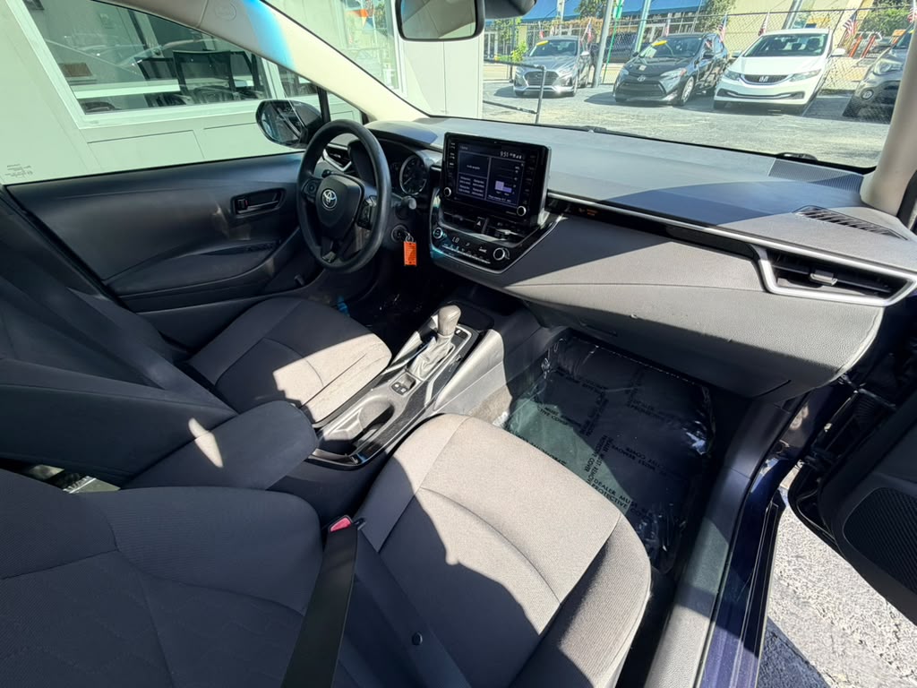Toyota Corolla LE 2022 (3654C) - Imagen 10