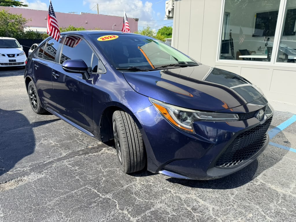 Toyota Corolla LE 2022 (3654C) - Imagen 2