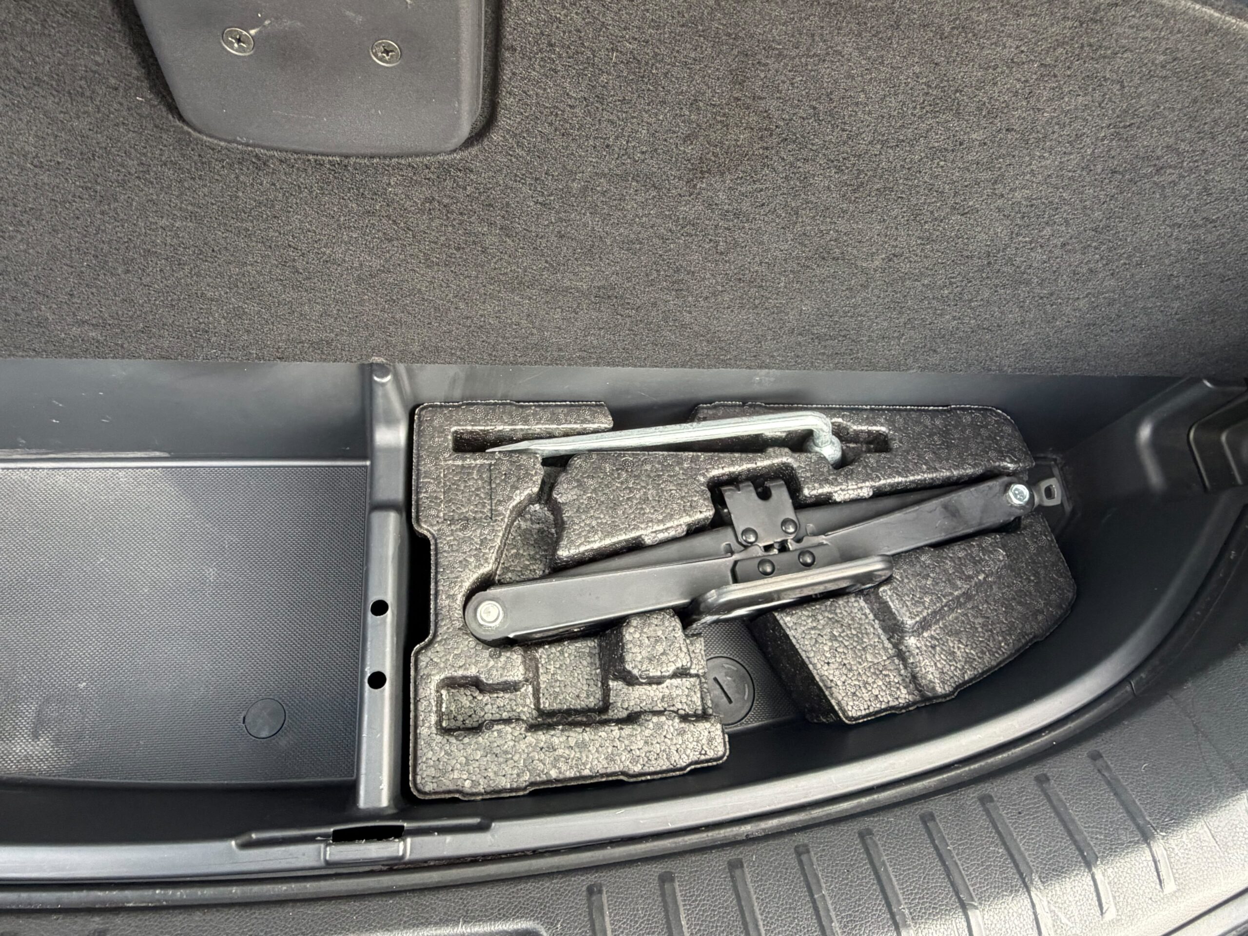 HYUNDAI SANTA FE 2018 (4007D) - Imagen 16
